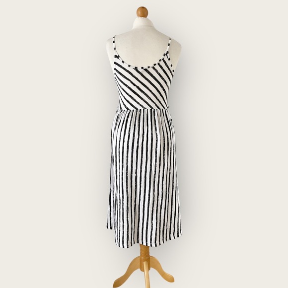 River Island Striped Slip Dress Size 10 Fit 8 White Black Strappy Midi - Picture 8 of 11